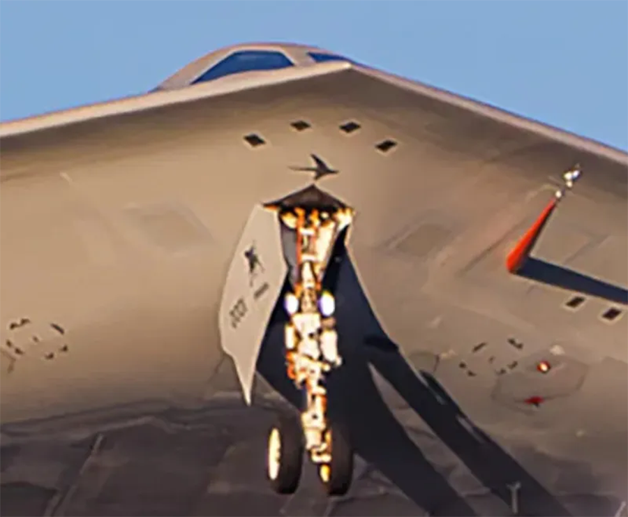 B-21 Raider 4