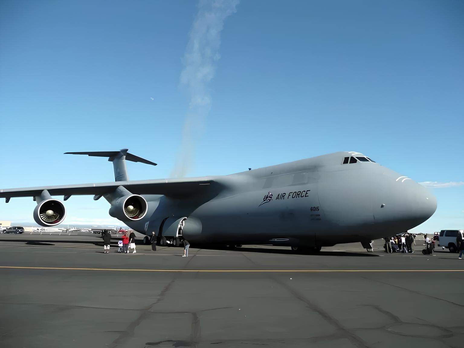 lockheed-c-5b-galaxy-02.jpg