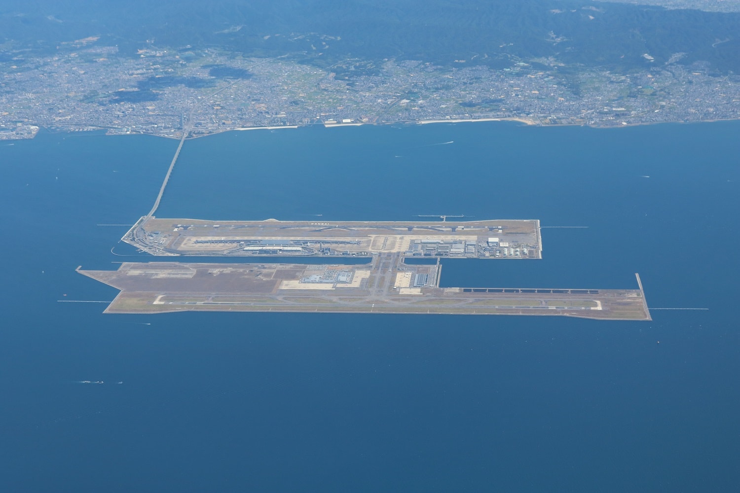 san-bay-kansai-01.jpg