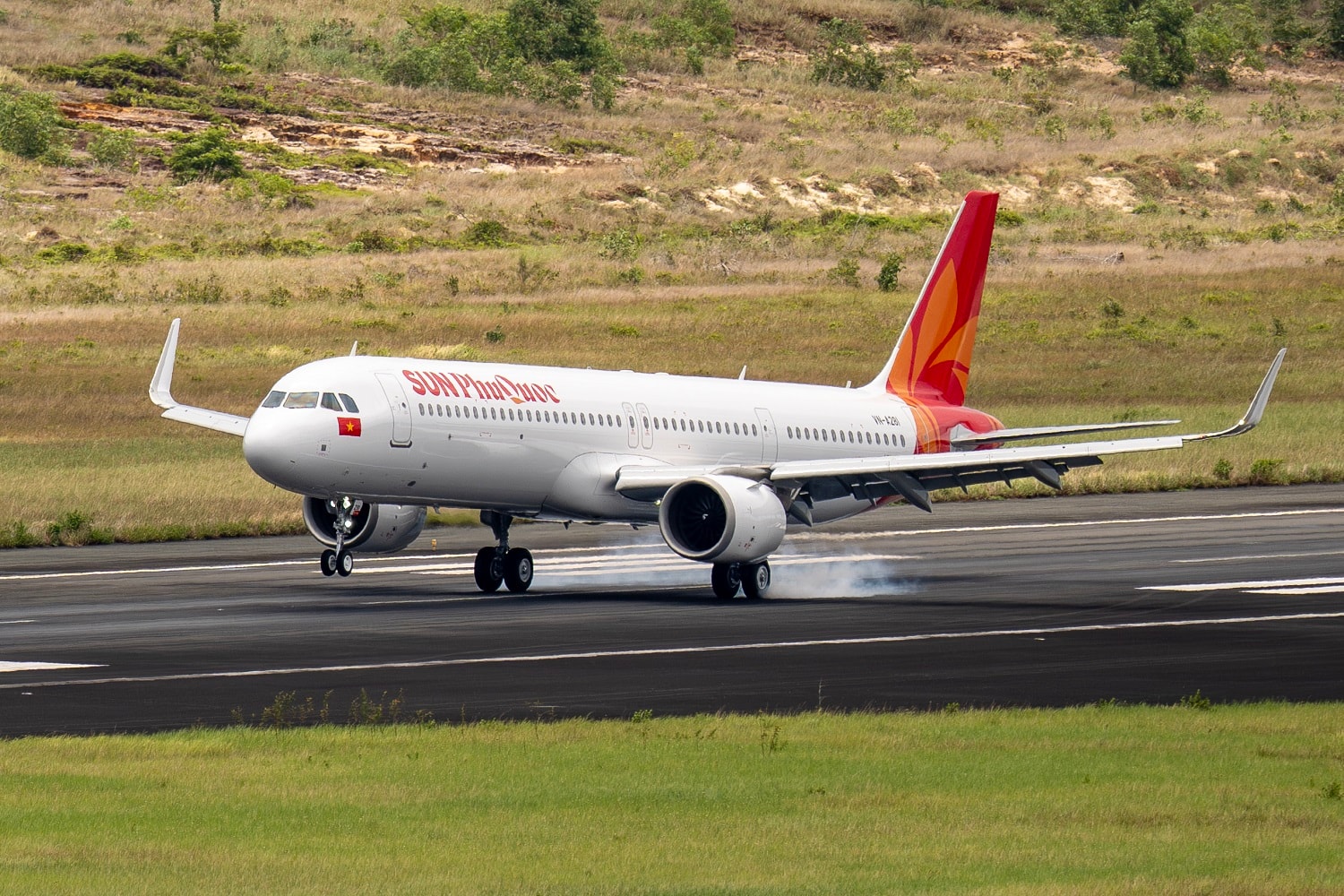 hang-hang-khong-sun-phuquoc-airways-01.jpg