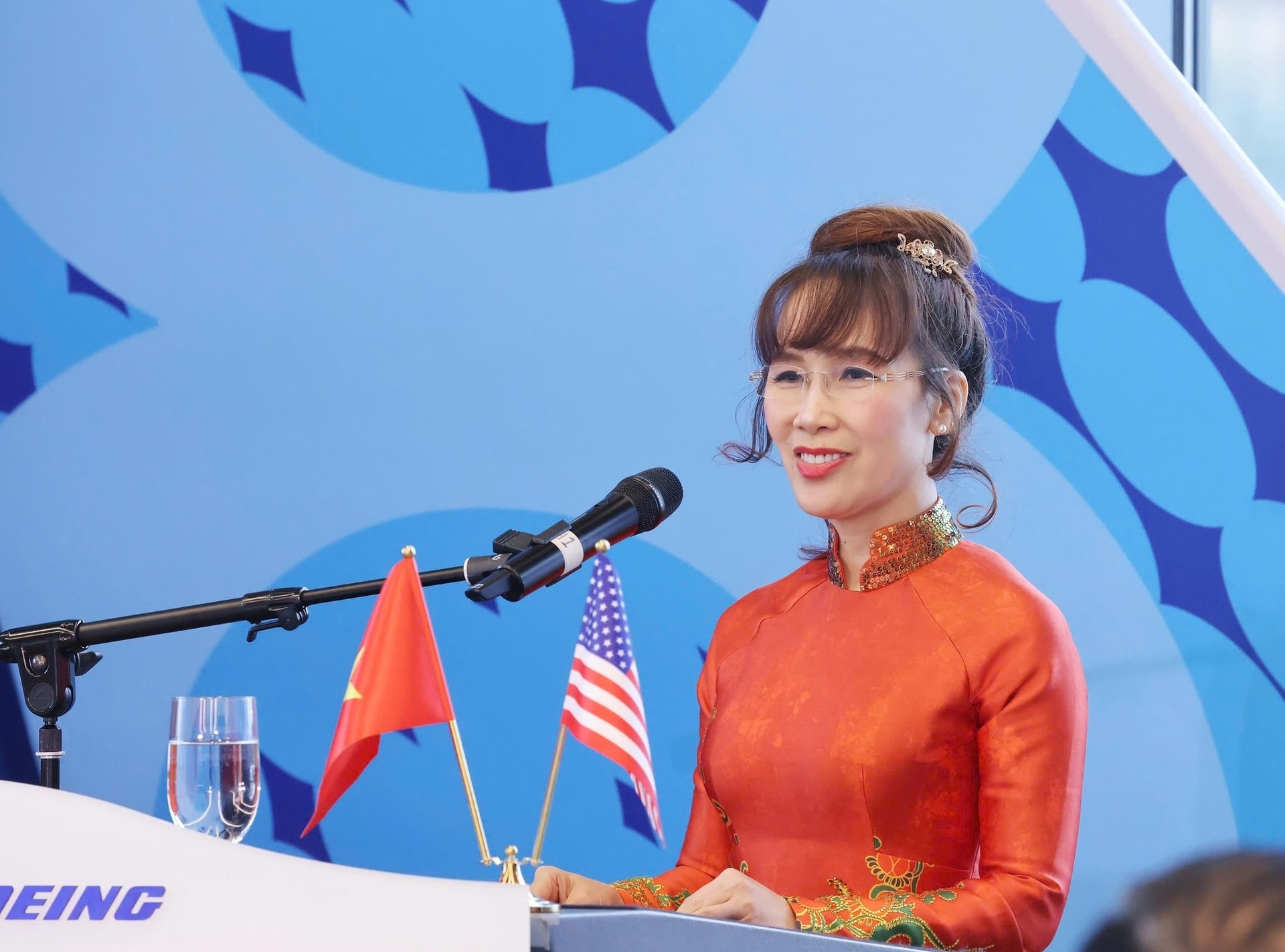 vietjet-nguyen-thi-phuong-thao-03.jpg