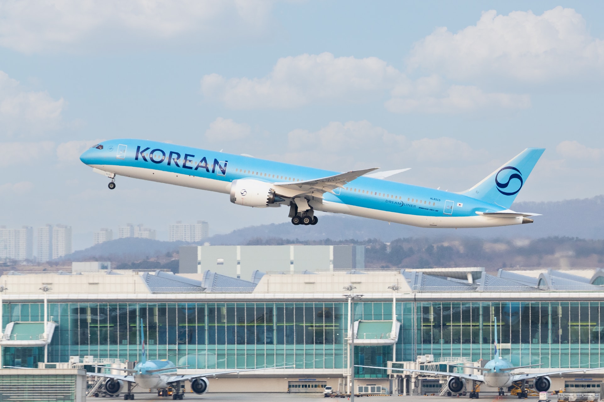 Korean Air Boeing 787-10 (1)