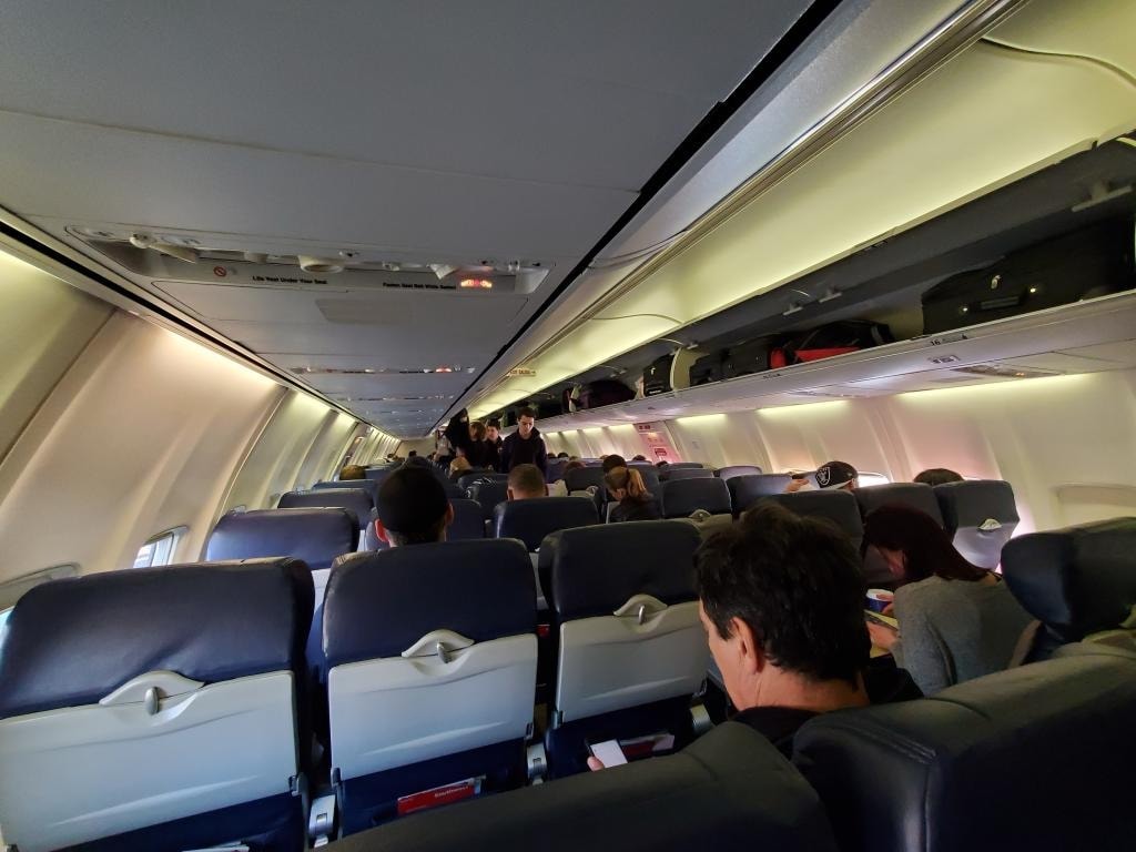 wide-angle-interior-cabin-southw.jpg