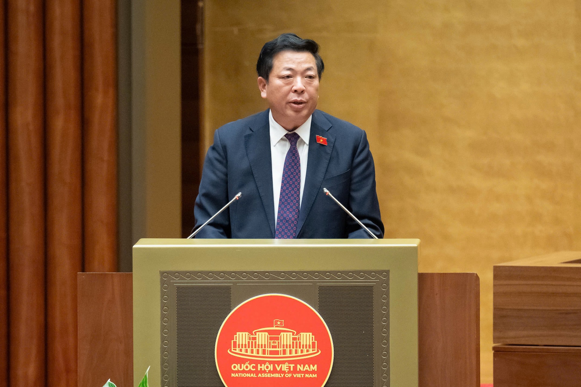 Bộ trg Trần Hồng Minh