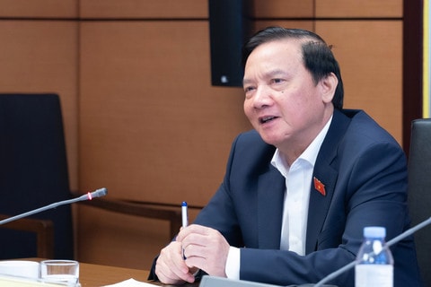 Phó Chủ tịch Quốc hội Nguyễn Khắc Định phát biểu thảo luận.ẢnhQuochoi.vn
