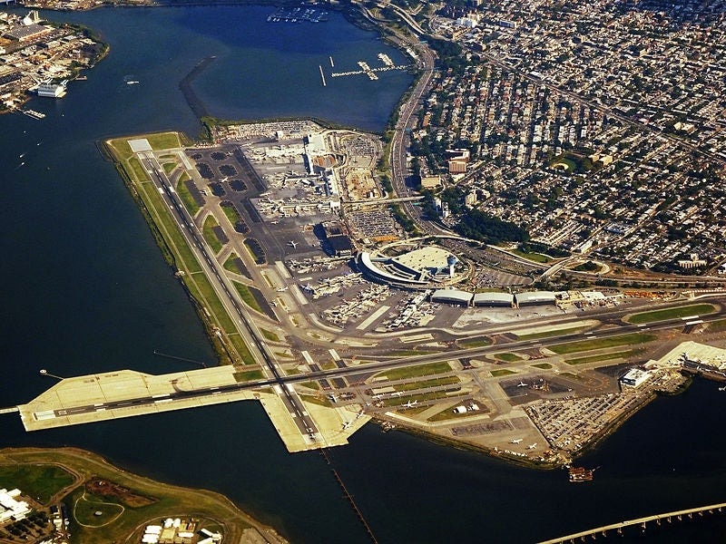 laguardia_airport.jpg