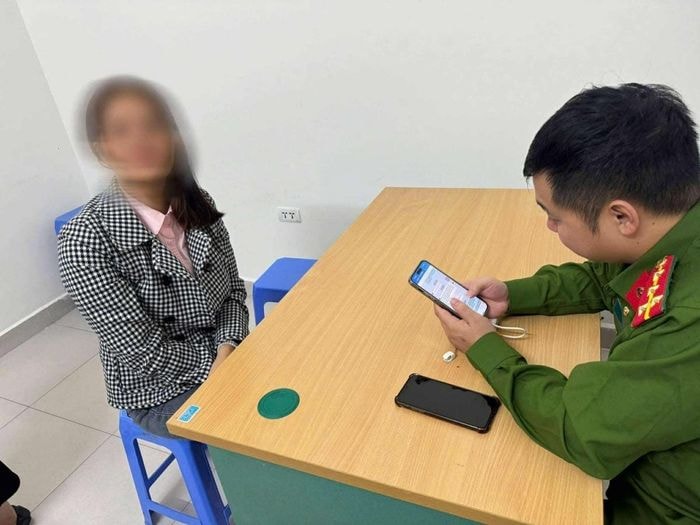  Cơ quan công an làm việc với người liên quan vụ việc 