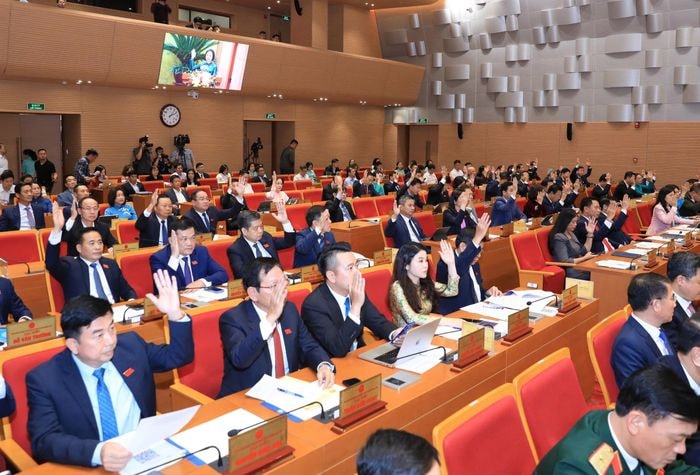 Quang cảnh kỳ họp.