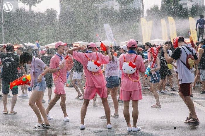 5 cái “nhất” chỉ có tại WATERBOMB Hồ Chí Minh: Dân chơi không đu, chỉ có tiếc Ảnh 6