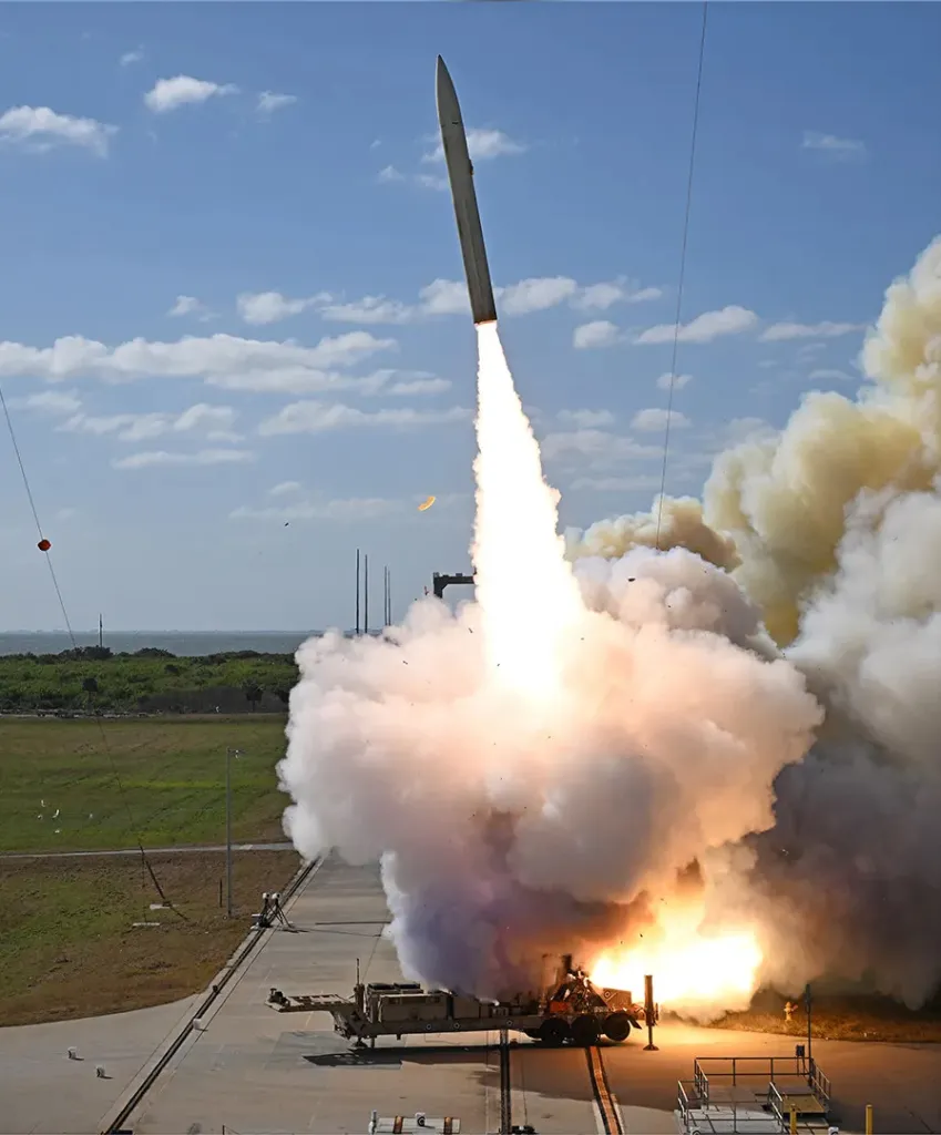 tên lửa Dark Eagle 4