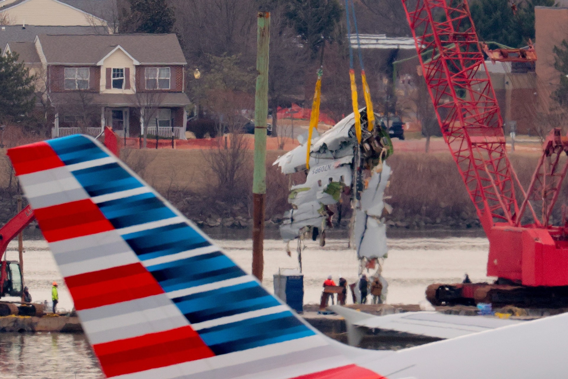 Army and FAA admit failures in deadly mid-air crash at DC's Reagan National Airport - ABC News