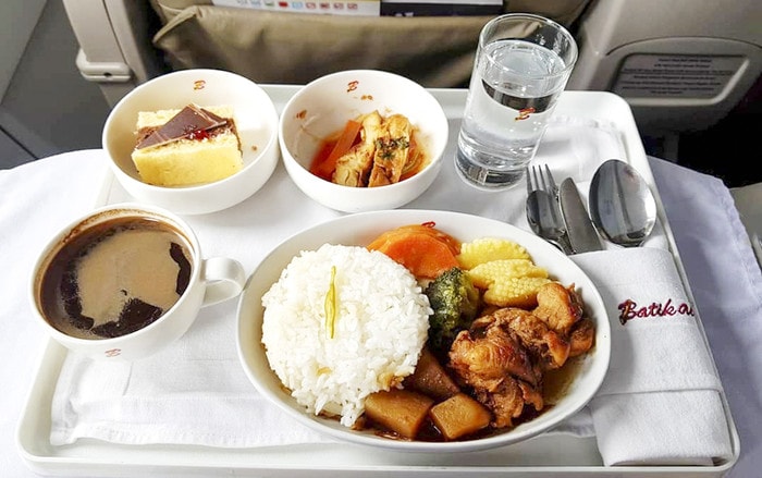 Khám phá suất ăn của 20 hãng hàng không trên thế giới - Saostar.vn