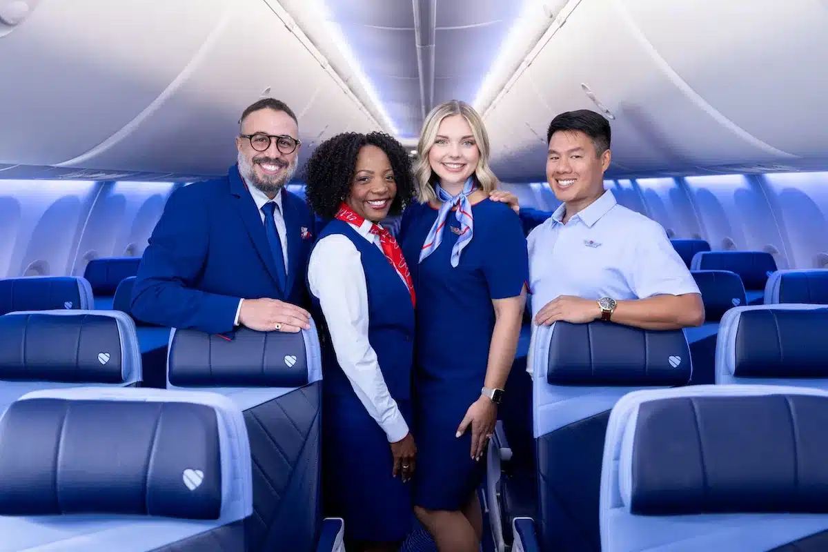 southwest-airlines-uniforms-1.png