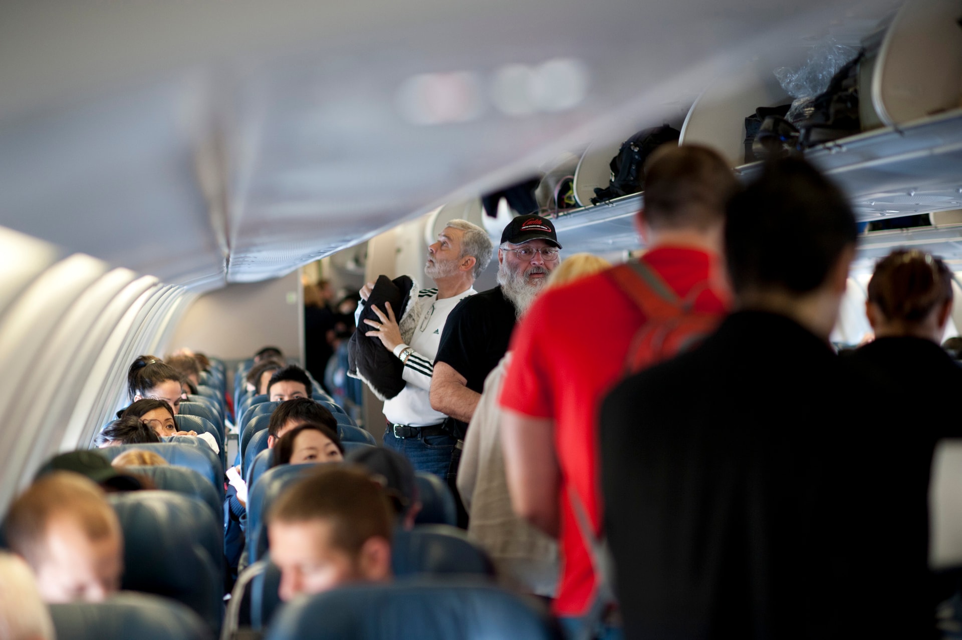 110312-f-nw653-129_passengers_board_a_delta_air_lines_aircraft.jpg