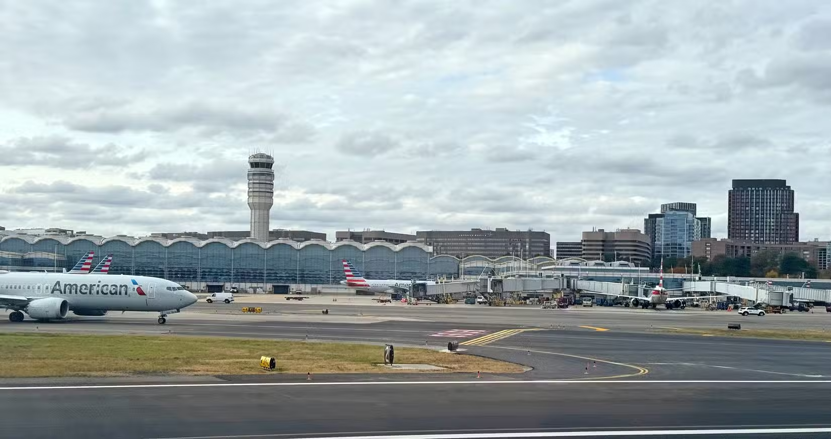 dca-airport-thomas-barrat-shutterstock.png