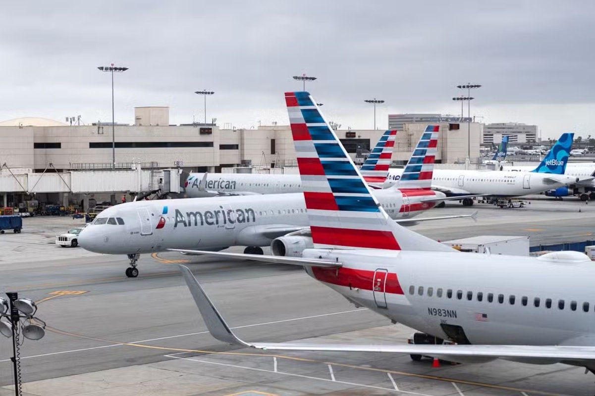 American Airlines bi phat