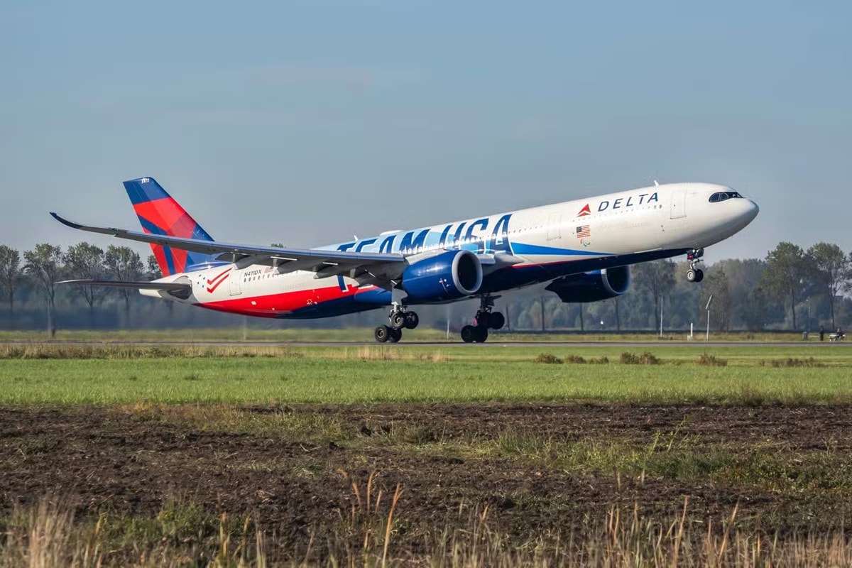 Delta cat giam chuyen bay 1