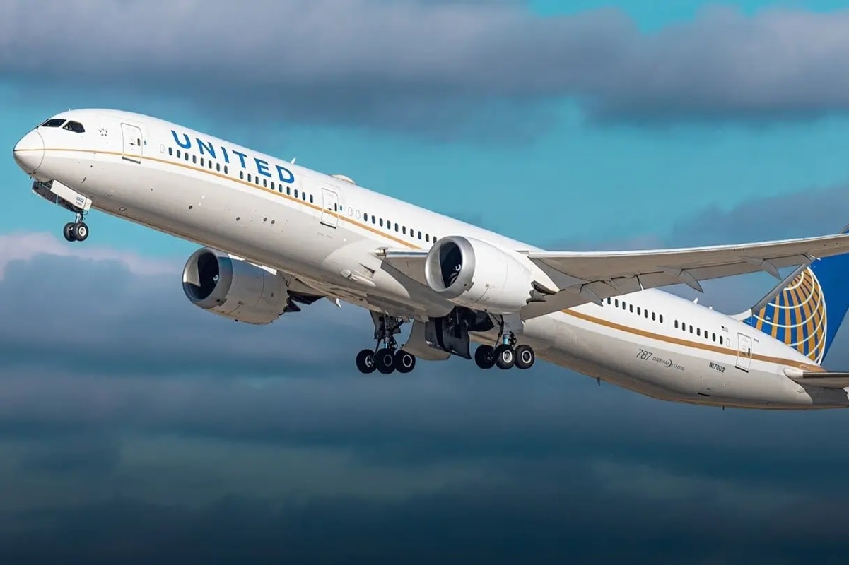 Boeing 787-9 Dreamliner 1