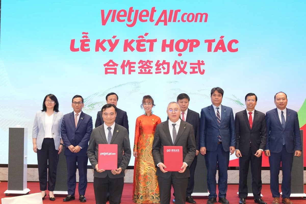 vietjet hop tac