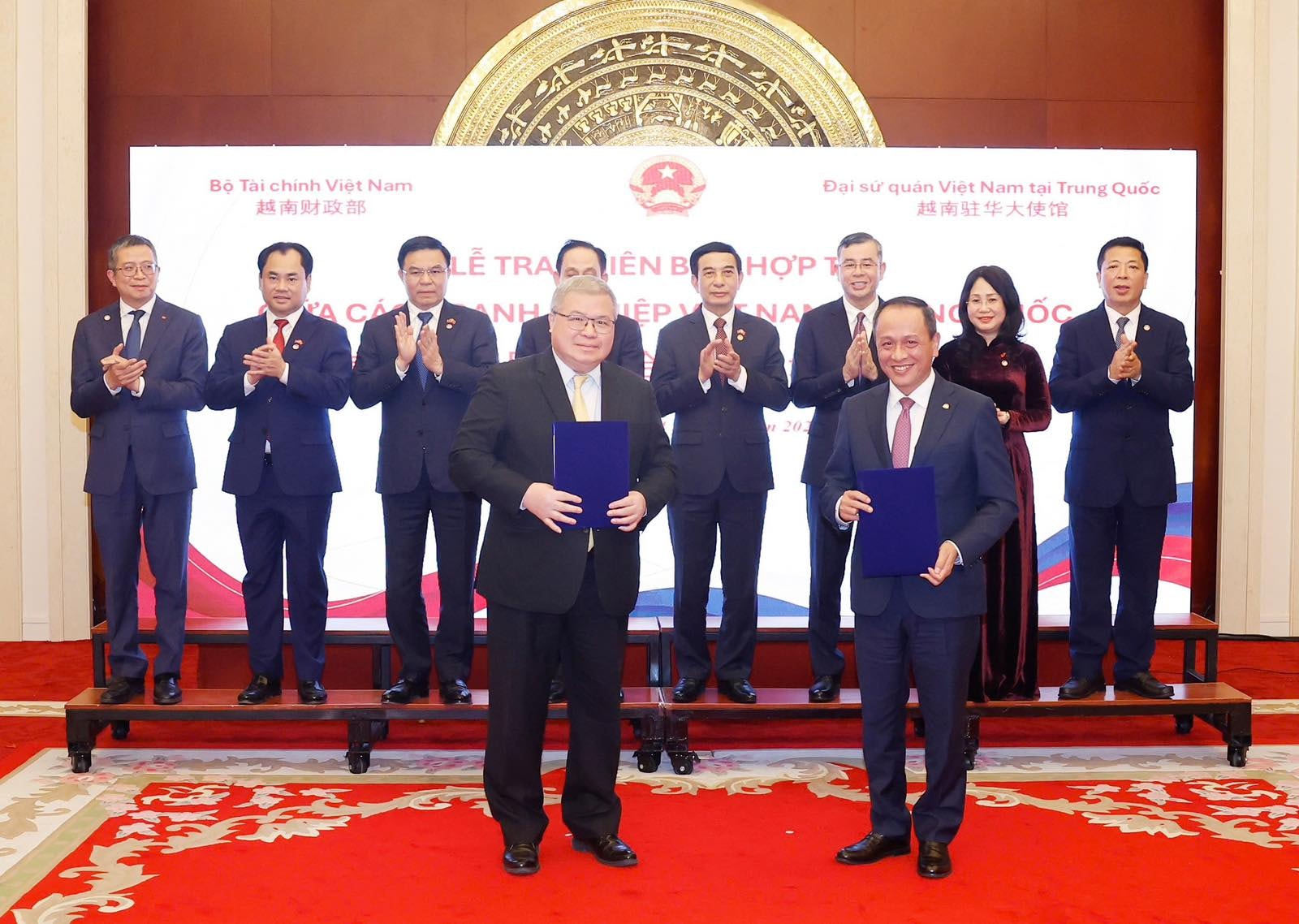 Vietnam Airlines hop tac