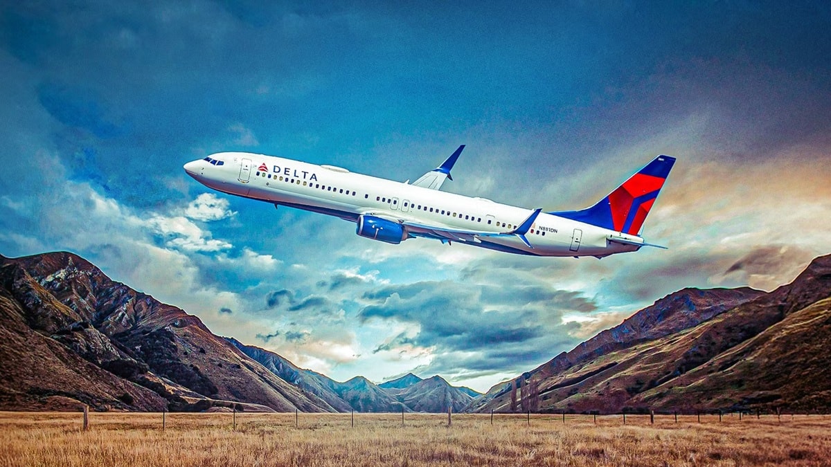 be gai sinh ra tren chuyen bay delta 1