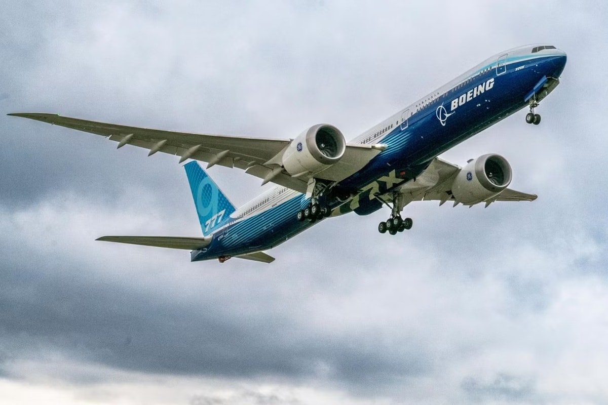 don hang Boeing