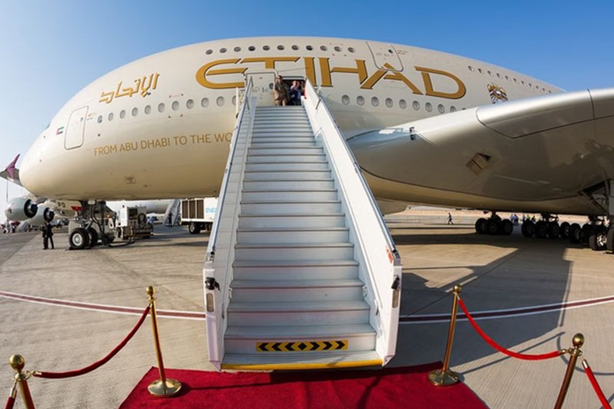 hang hang khong etihad giam gia ve