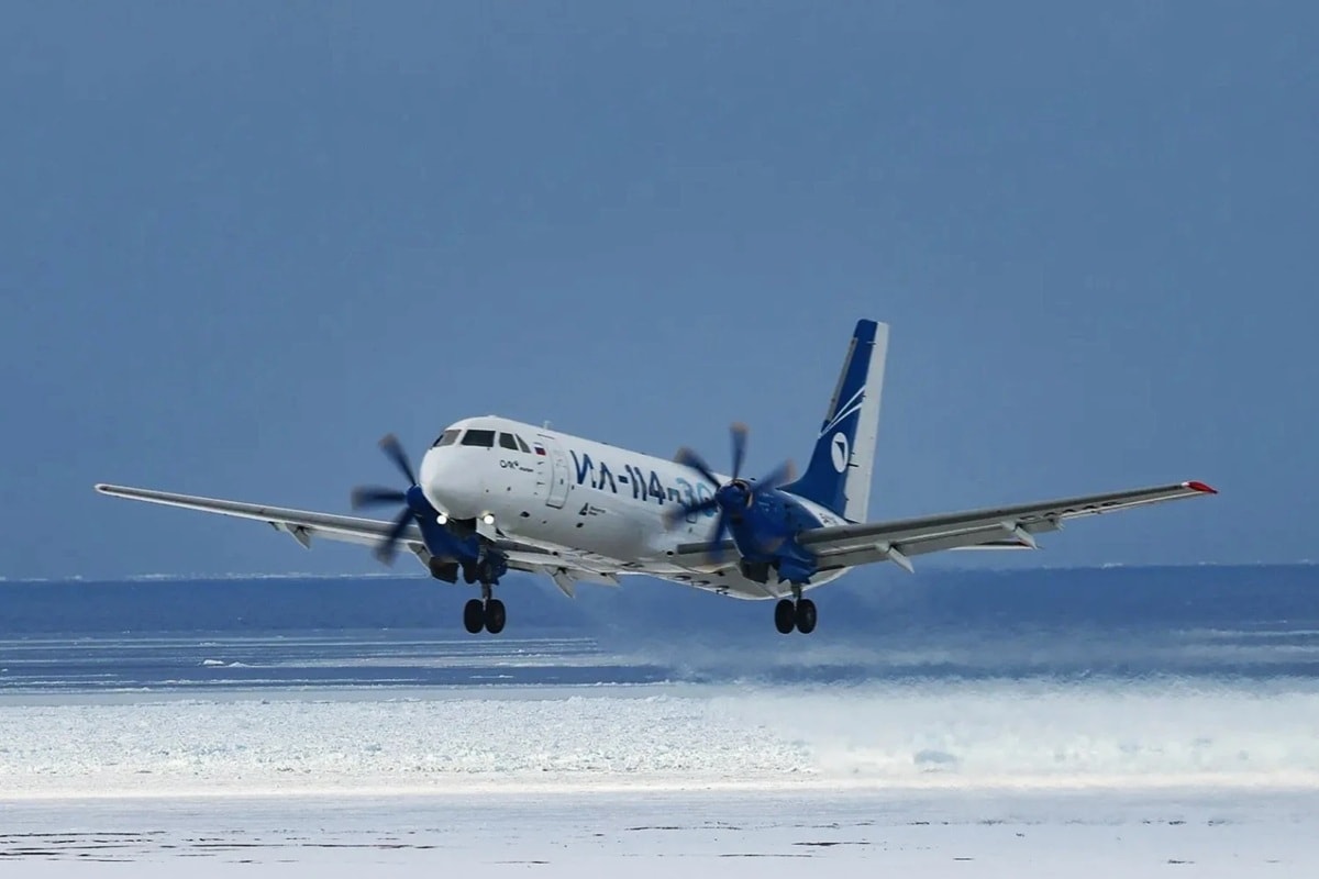 il-114-300.jpg