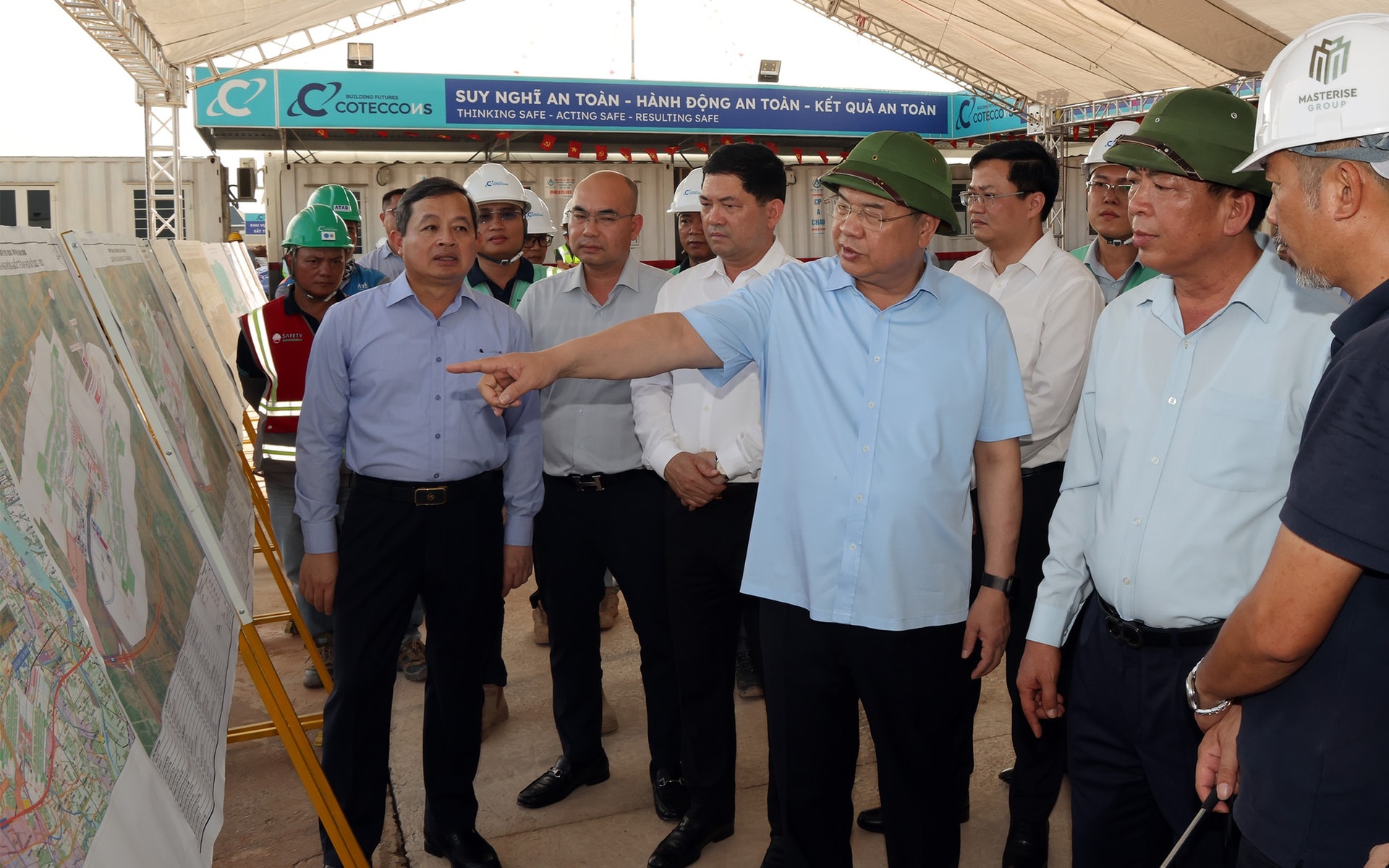 bcp.cdnchinhphu.vn-334894974524682240-2026-5-20-_kiem-tra-du-an-cang-hang-khong-quoc-te-gia-binh-17792936839591347787179.jpg