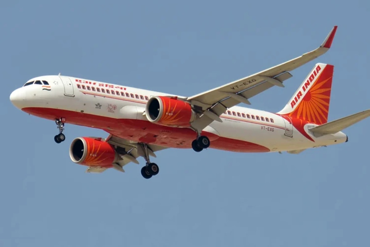 hai may bay cua Air India gap su co