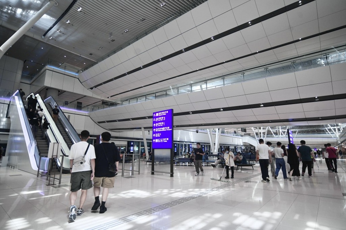 nha ga T2 hong kong 1