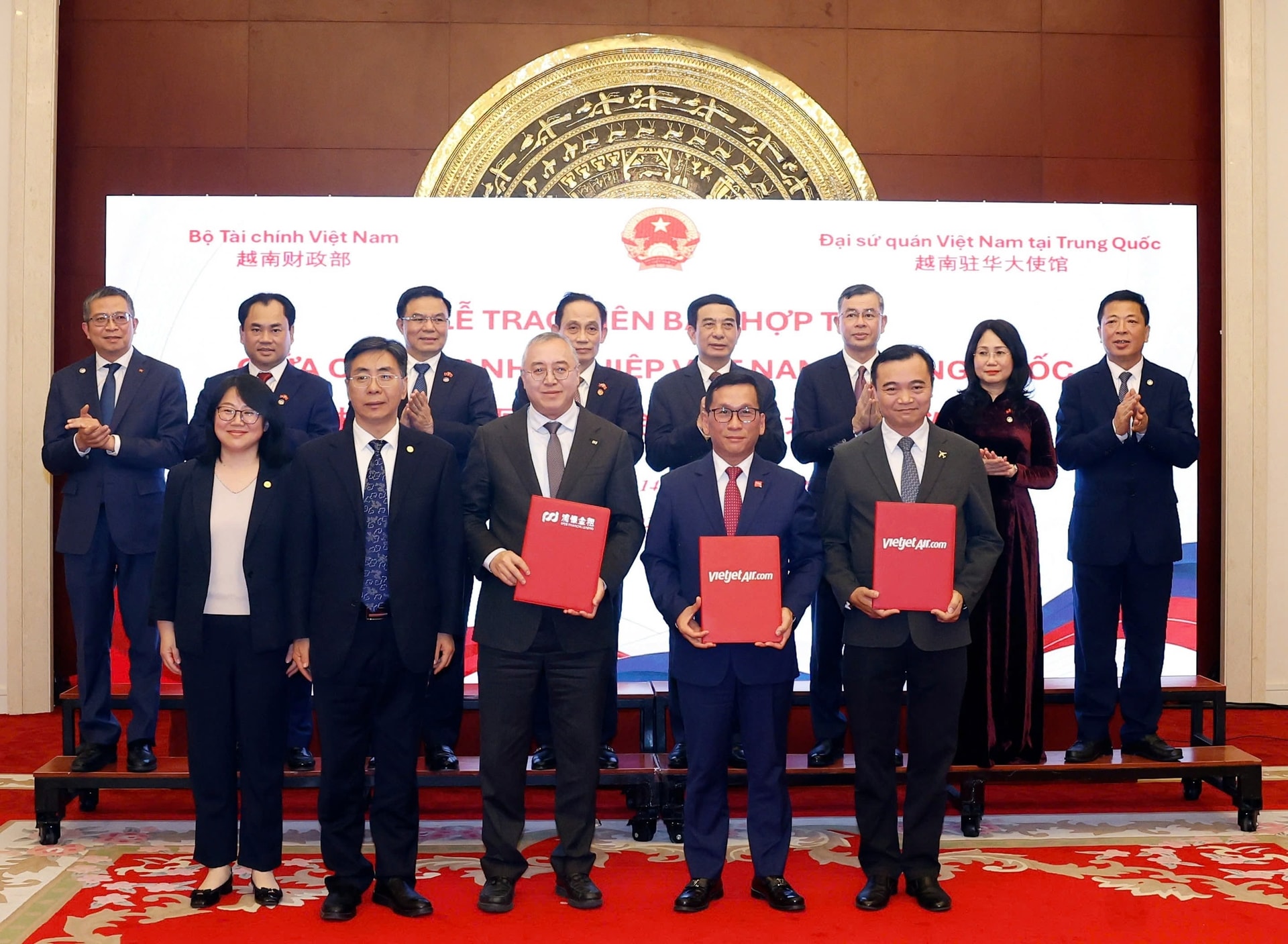 vietjet thue mua tau bay
