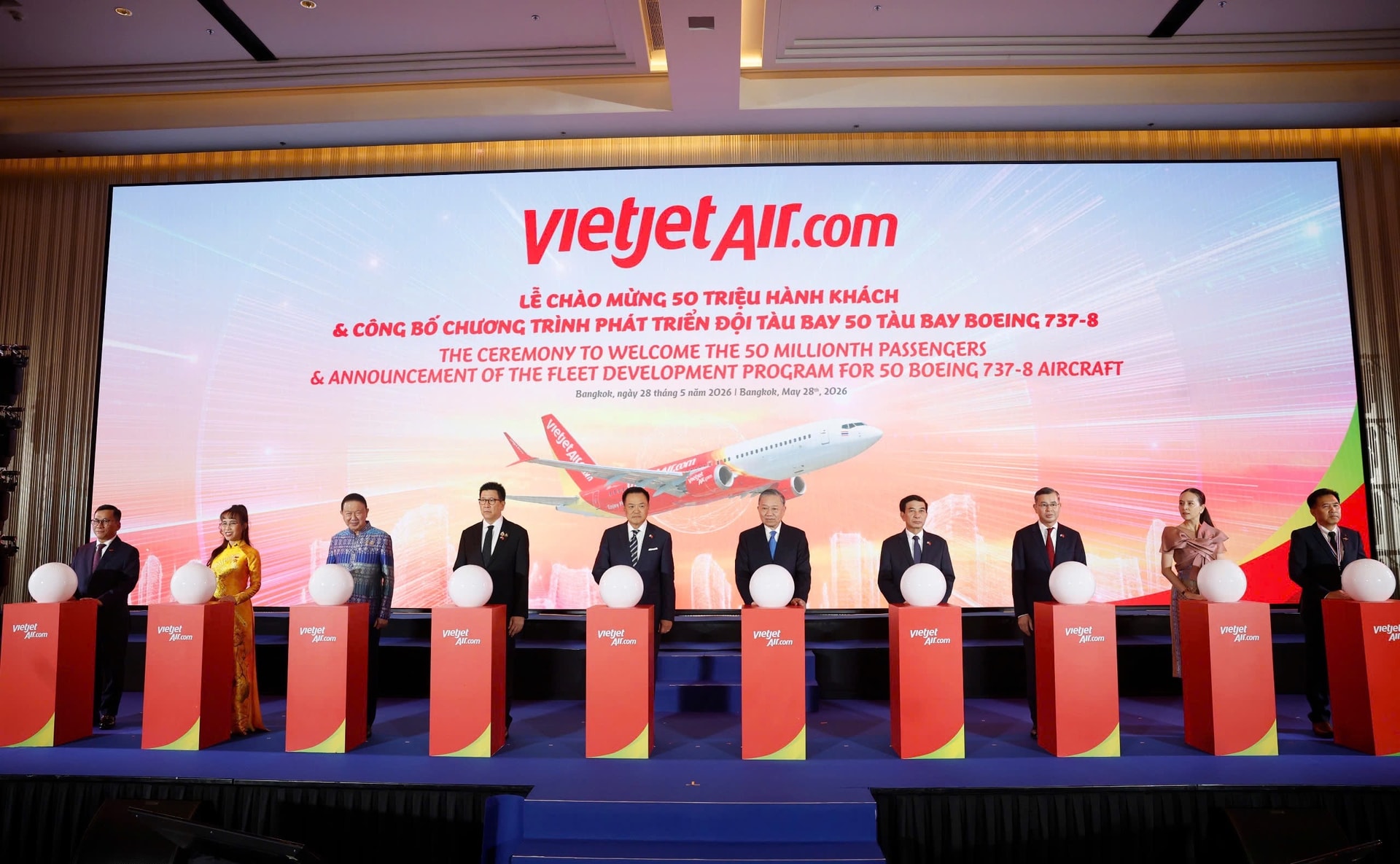 Vietjet chào mừng cột mốc 50 triệu lượt hành khách trên mạng bay Việt Nam – Thái Lan và công bố chương trình phát triển đội tàu bay Boeing 737-8.