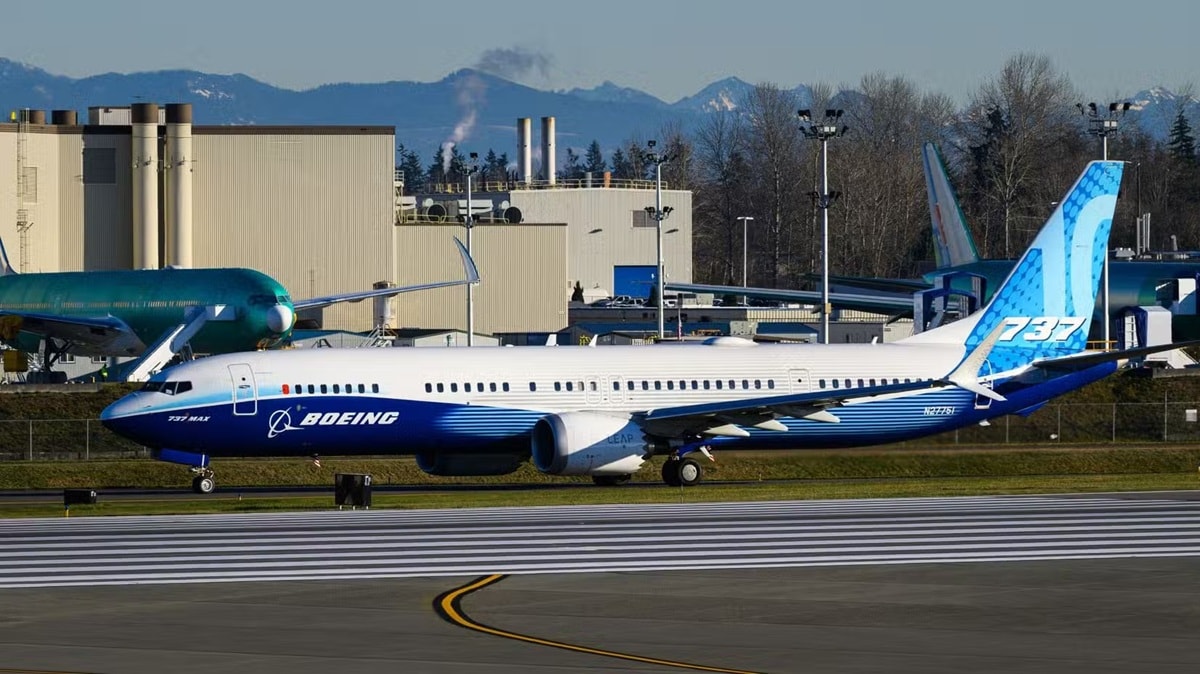 Boeing may bay 1