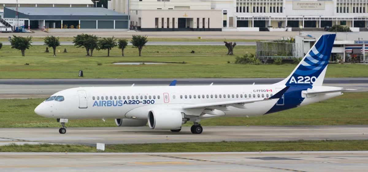 may bay A220