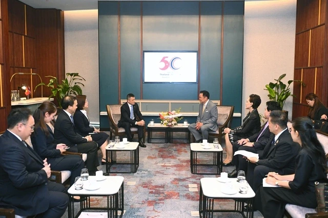 thu-tuong-thai-lan-gap-go-lanh-dao-tap-doan-sun-group-17811403032421980933608.webp