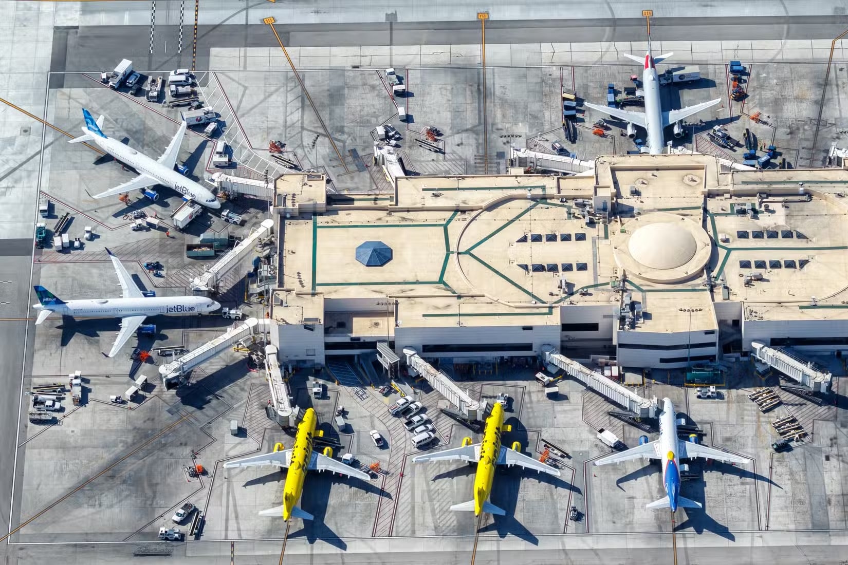 Spirit Airlines 6