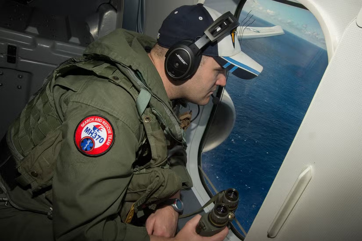 tim kiem mh370 1