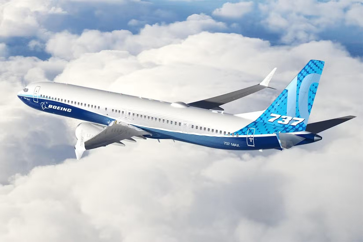 Boeing 737 MAX 10 1