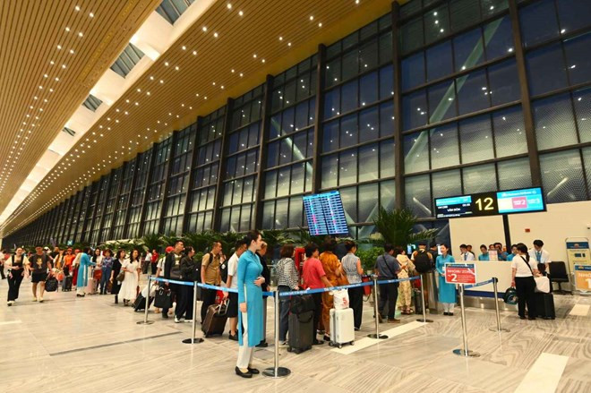 ga-t3-tan-son-nhat-2.jpg