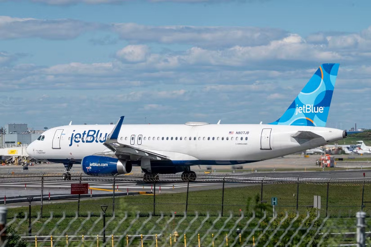 JetBlue 2