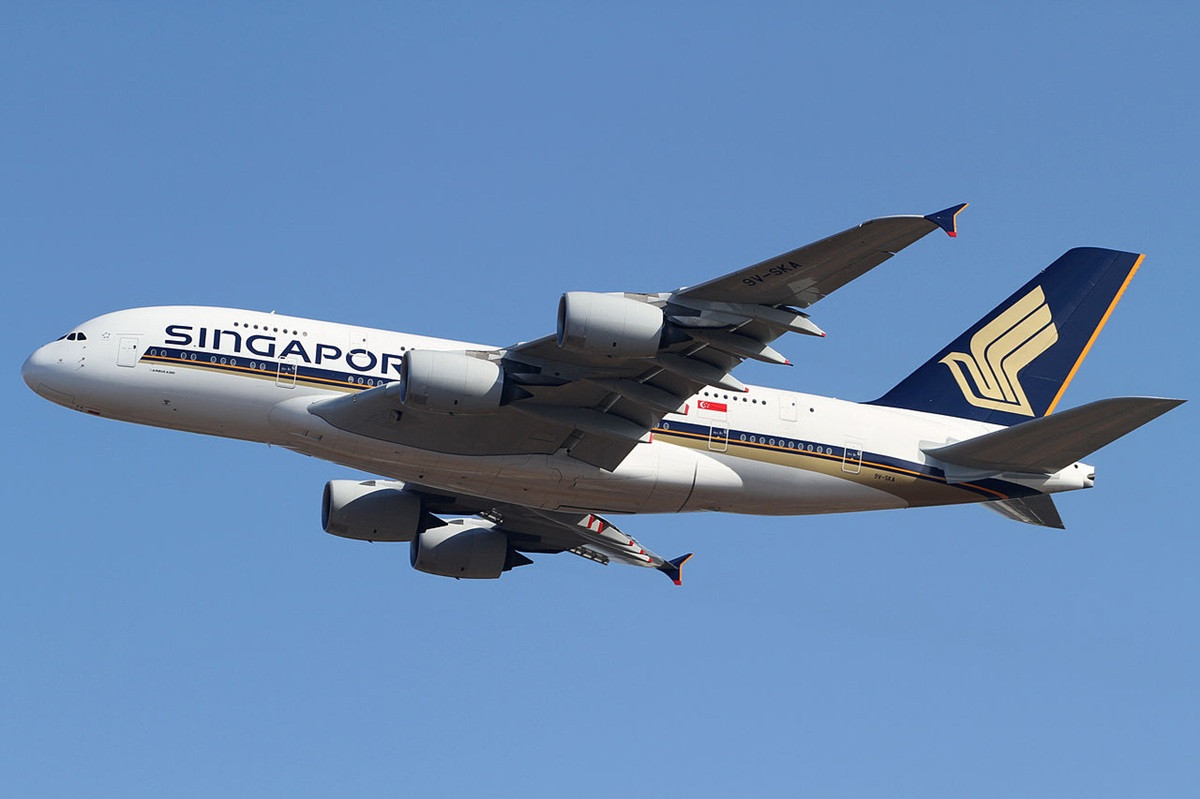 Singapore Airlines 12