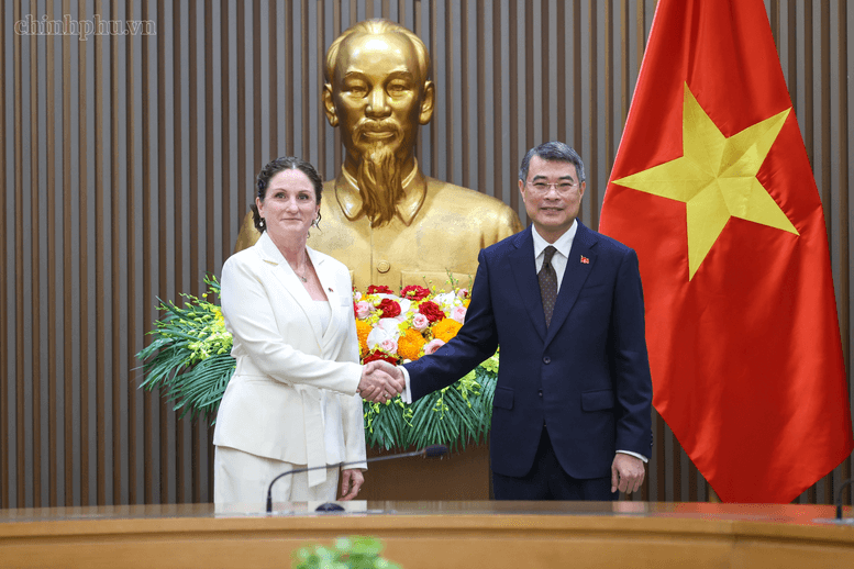 Đường bay thẳng