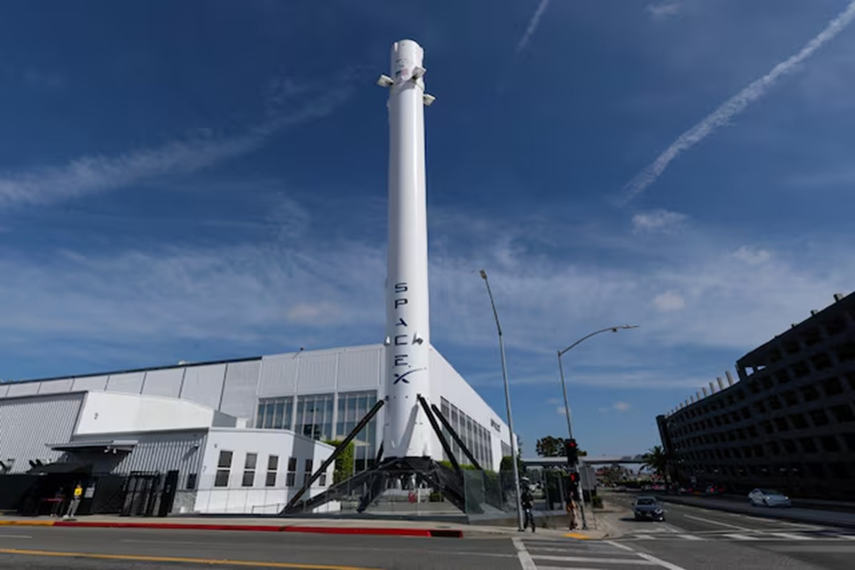 spacex.jpg