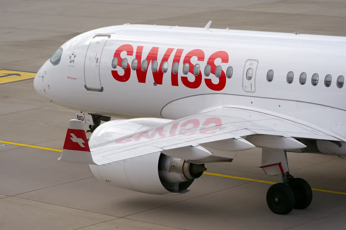 A220-100 3