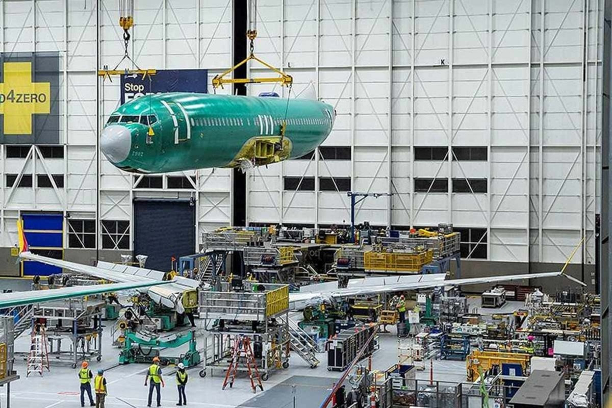 Boeing 737 MAX 2