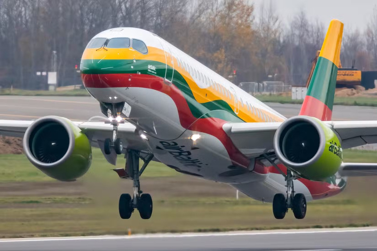 airBaltic 2