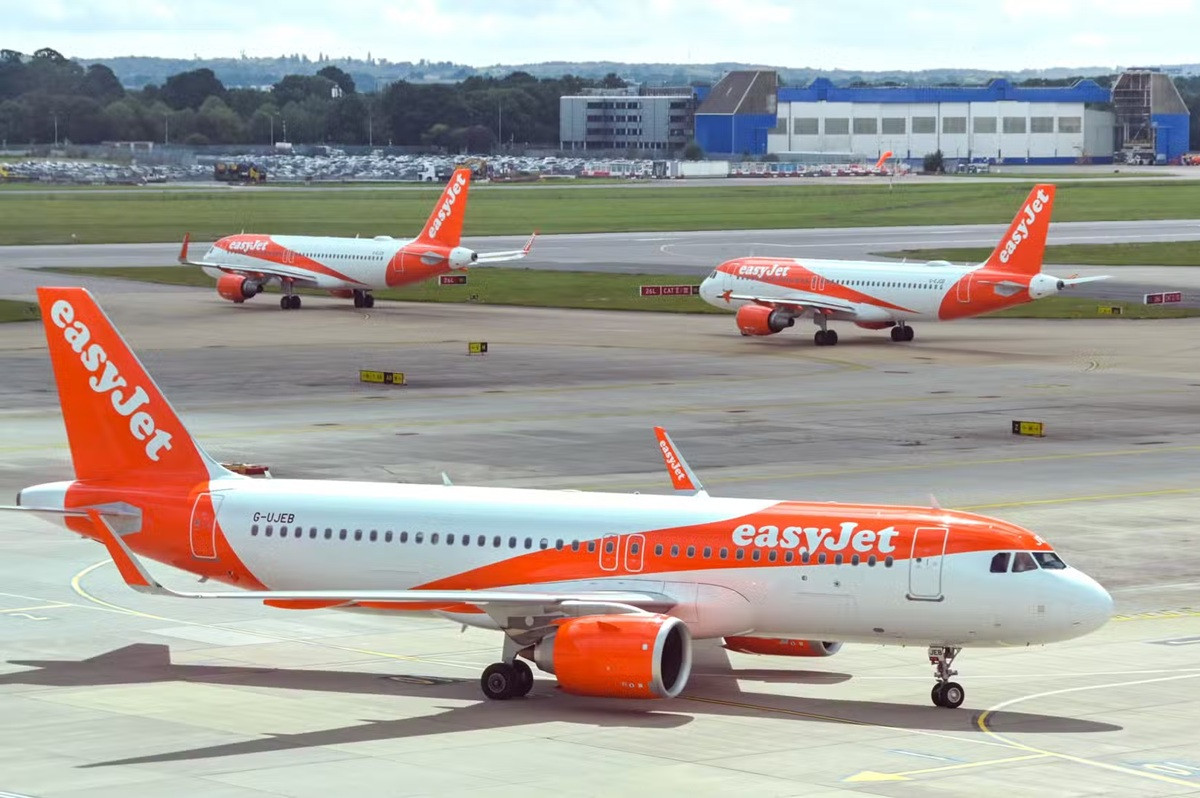 easyJet 1