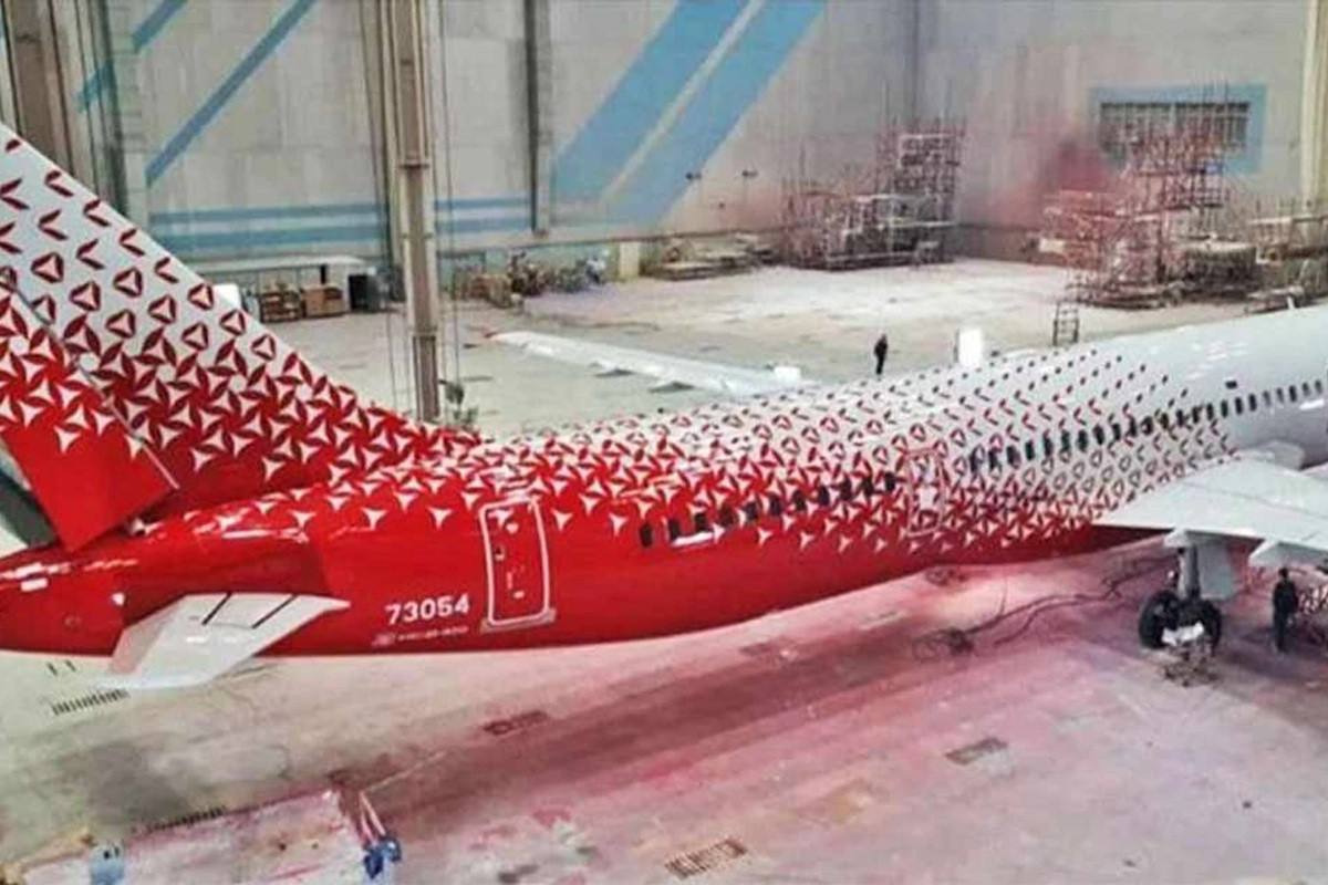 may bay MC-21-310 1