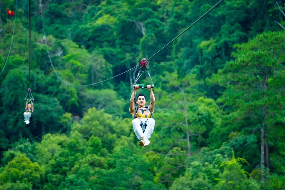 rs-zipline_xuyen_rung_1500m_tai_thac_datanla.webp